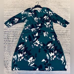 Eliza J | faux wrap detail at waist | 3/4 sleeves | deep teal color